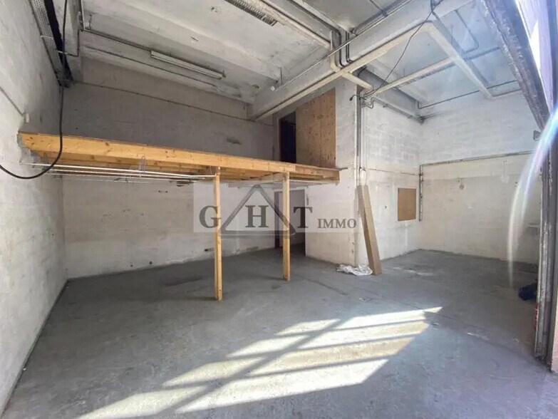 Industrial in Saint-Maur-des-Fossés to rent - Interior Photo - Image 3 of 10