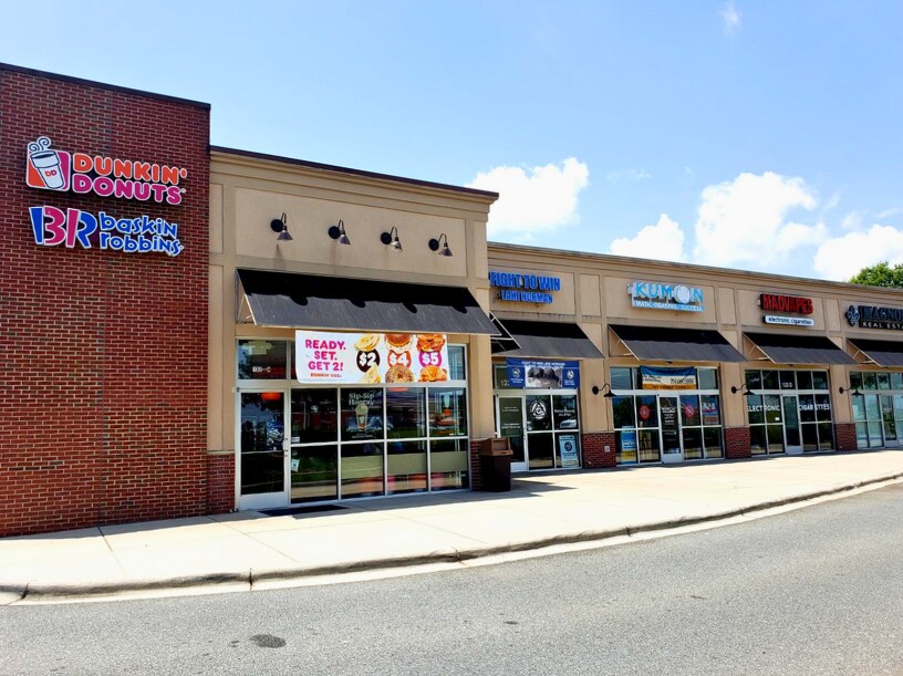 842 Williamson Rd, Mooresville, NC to rent Building Photo- Image 1 of 10