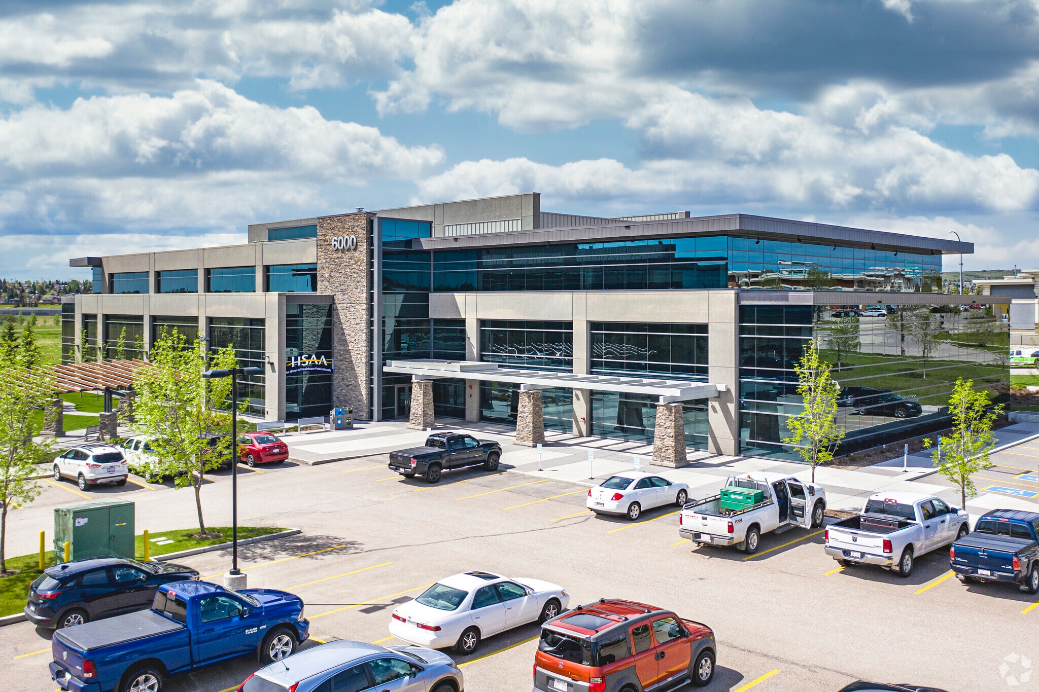 333 96th Ave NE, Calgary, AB to rent Building Photo- Image 1 of 10