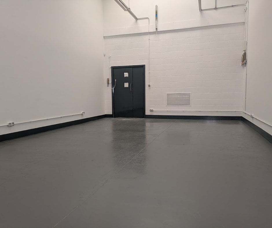 Victoria St, Oldham to rent Interior Photo- Image 1 of 2