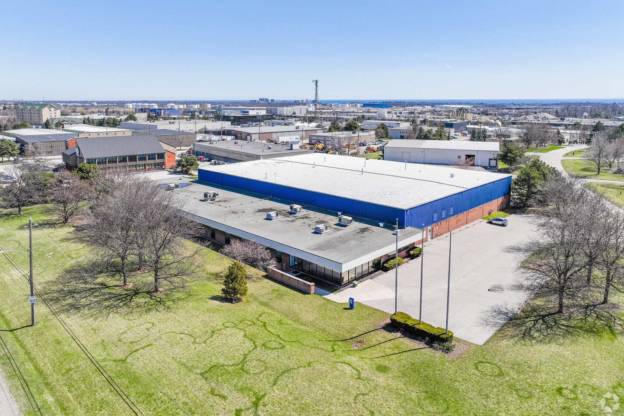 5330 S Service Rd, Burlington, ON to rent Building Photo- Image 1 of 3