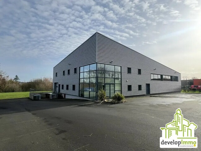Location Local d'activités 724 m²