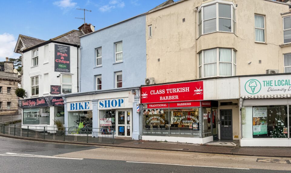 4-5 Piermont Pl, Dawlish to rent - Building Photo - Image 2 of 2