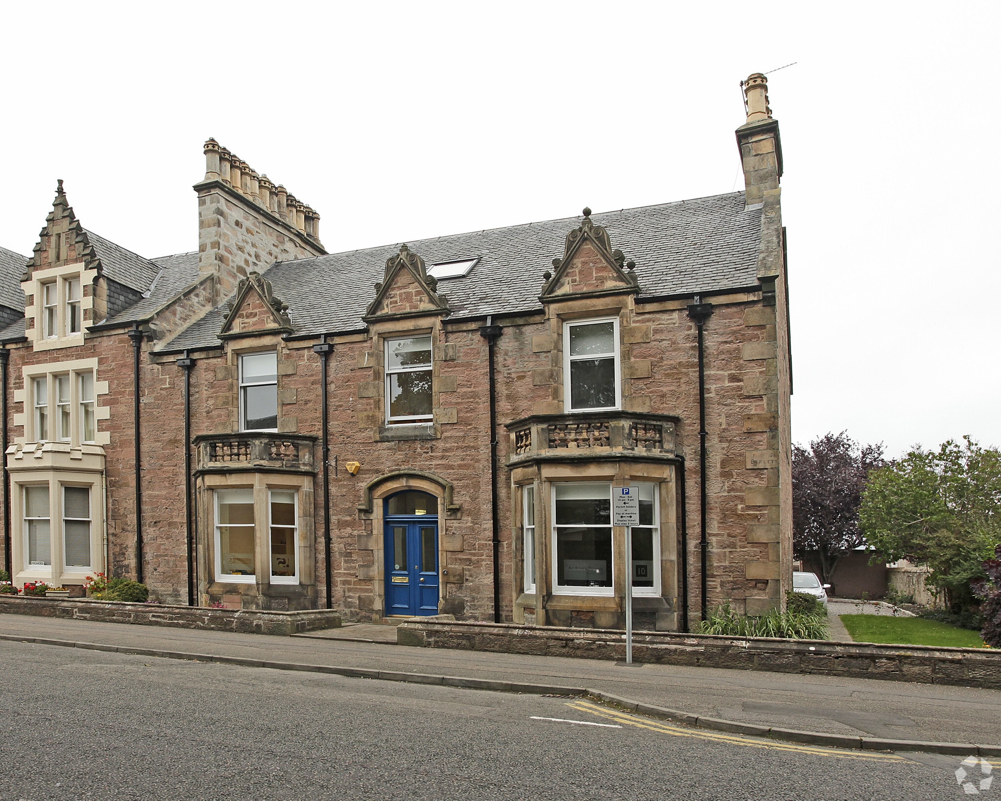 10 Ardross St, Inverness to rent Building Photo- Image 1 of 7
