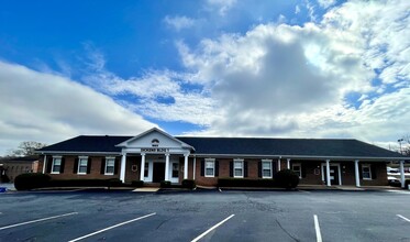 1865 W Broad St, Athens, GA for rent Building Photo- Image 1 of 5