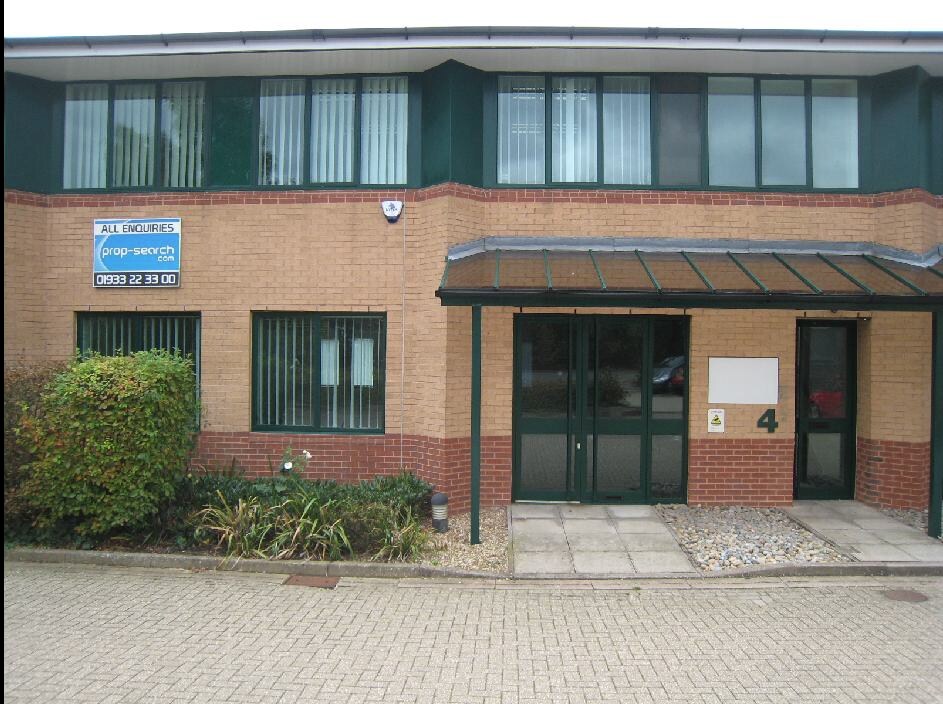 2 Booth Dr, Wellingborough for sale Primary Photo- Image 1 of 1