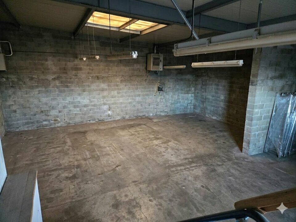 19 Rue Du Pont D'Arthaud, Messimy to rent Interior Photo- Image 1 of 6