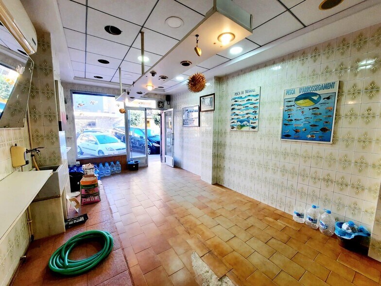Retail in Carcaixent to rent - Building Photo - Image 2 of 10