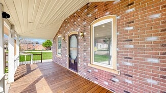 More details for 956 Lake Dr E, Georgina, ON - Retail for Sale