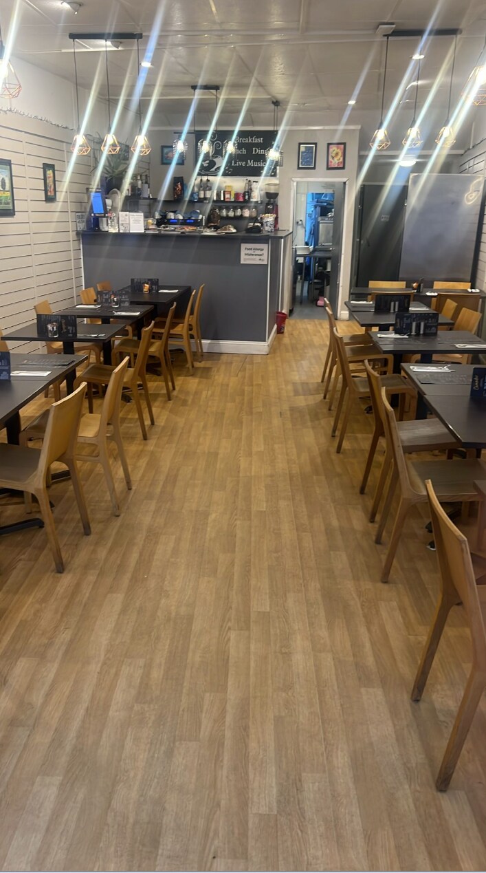55 High St, Dorking to rent Interior Photo- Image 1 of 2