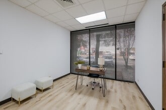 12042 Blanco Rd, San Antonio, TX to rent Interior Photo- Image 1 of 9