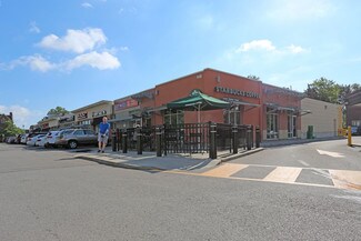 More details for 146 Lakeshore Rd W, Oakville, ON - Retail to Rent