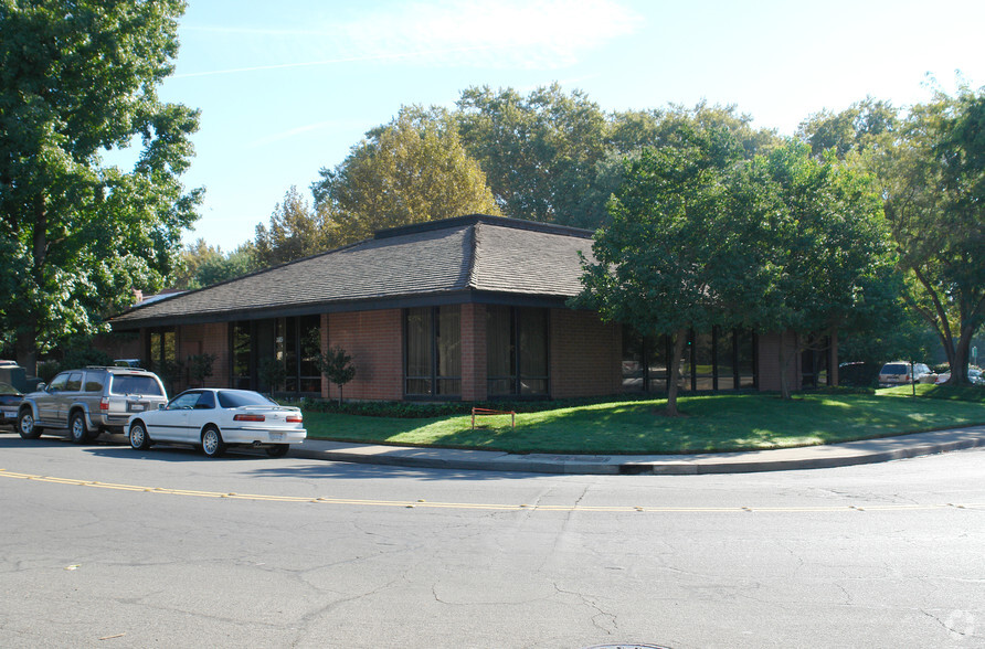 185-195 Cadillac Dr, Sacramento, CA for rent - Building Photo - Image 1 of 3