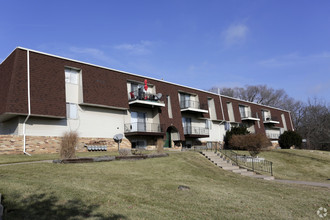 6516 University St N, Peoria, IL for sale Building Photo- Image 1 of 1