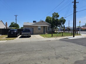 4931 Fruitridge Rd, Sacramento, CA for sale Primary Photo- Image 1 of 1