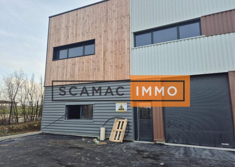 Industrial in Viarmes to rent - Building Photo - Image 3 of 5