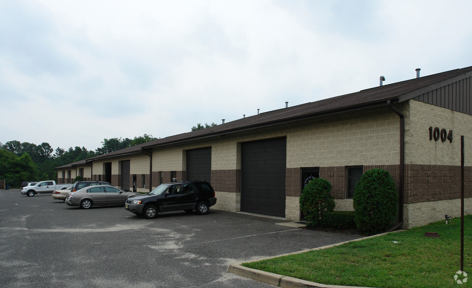 1004 Industrial Dr, West Berlin, NJ for sale - Building Photo - Image 1 of 12