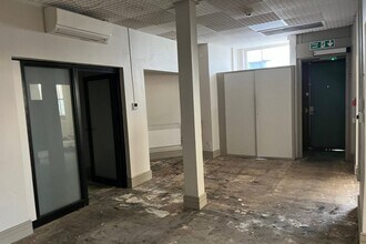 11 Rolle St, Exmouth to rent Interior Photo- Image 2 of 6