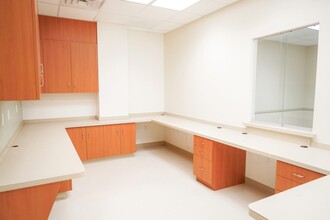 1903 Doctors Hospital Dr, Bridgeport, TX for rent Interior Photo- Image 1 of 1