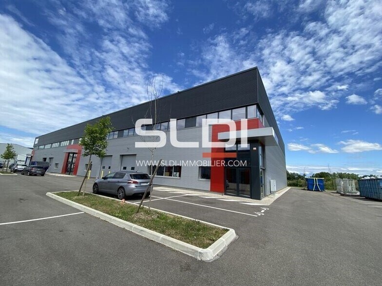 Light Industrial in Dagneux to rent - Building Photo - Image 1 of 5