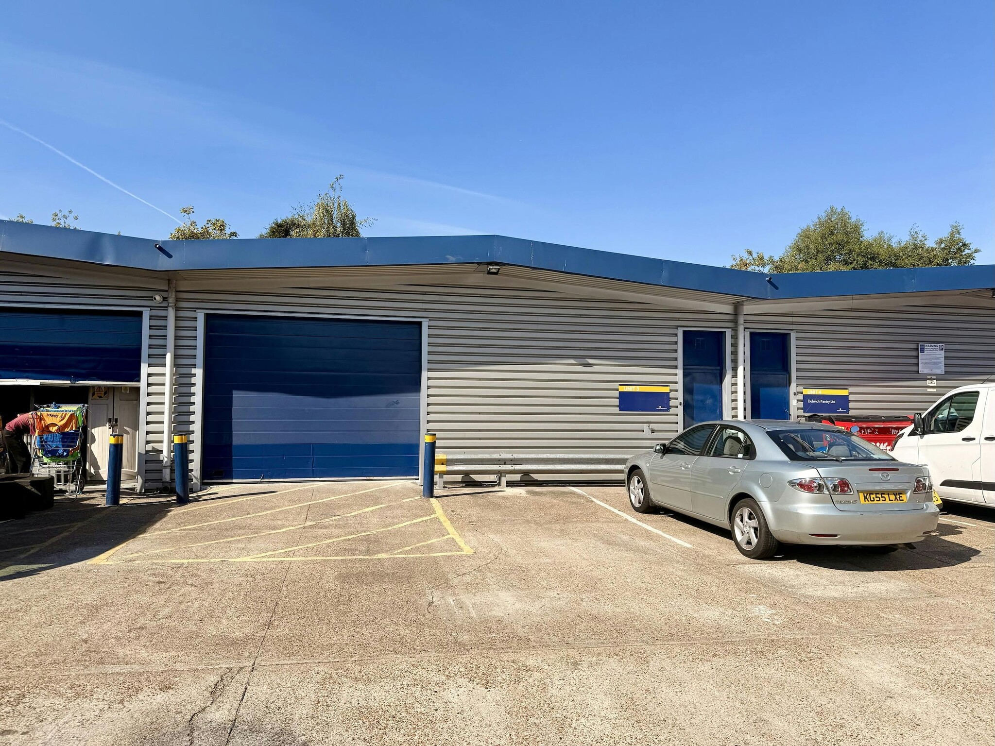 Milkwood Rd, London to rent Building Photo- Image 1 of 14