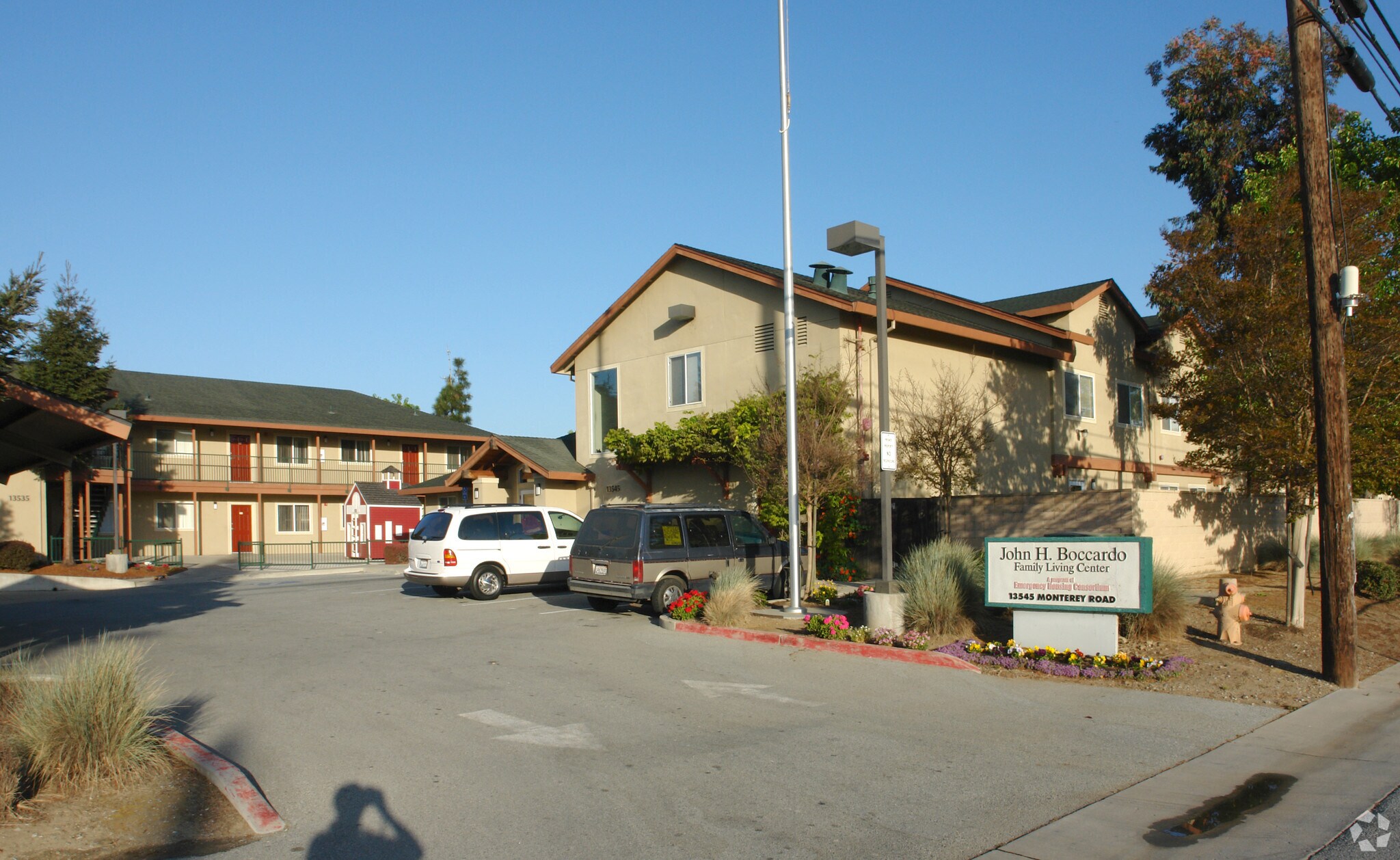 13535-13545 Monterey Rd, San Martin, CA to rent Building Photo- Image 1 of 3