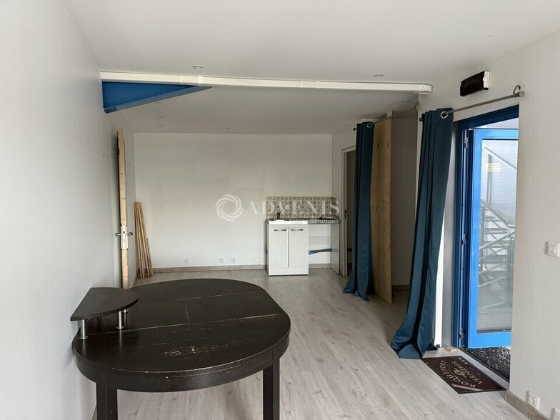 Light Industrial in Villenoy for sale - Interior Photo - Image 3 of 9