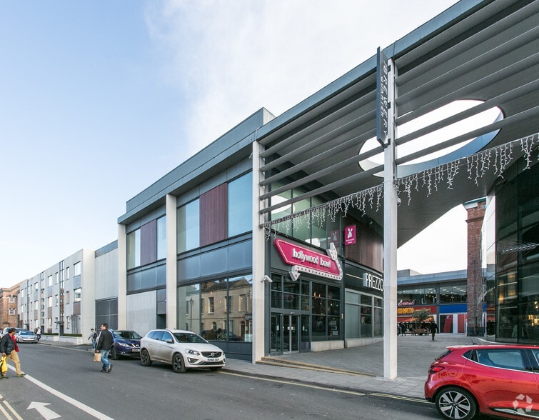 Henrietta St, Cheltenham to rent - Building Photo - Image 3 of 12