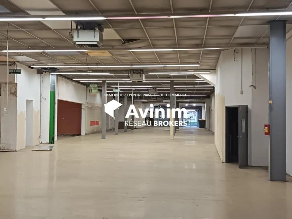 Vente Commerce 1 388 m² - Photo 1
