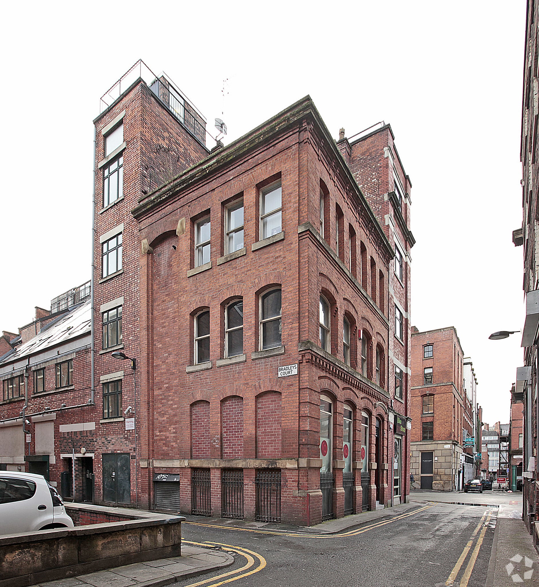 22 Little Lever St, Manchester to rent Primary Photo- Image 1 of 4