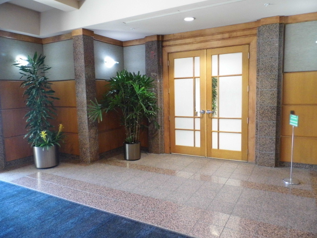 1900 Polaris Pky, Columbus, OH for rent - Lobby - Image 3 of 12