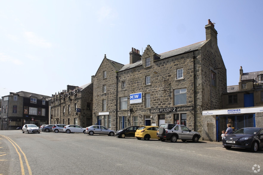 119-121 Shore St, Fraserburgh to rent - Building Photo - Image 2 of 13