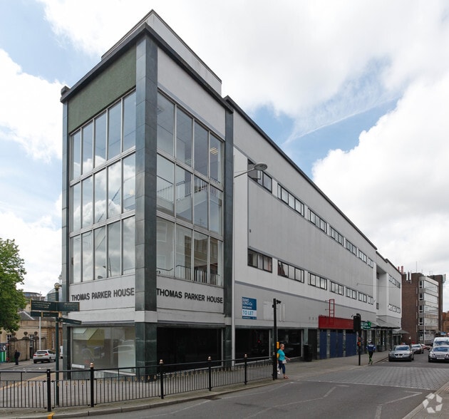 13-14 Silver St, Lincoln to rent - Building Photo - Image 2 of 5