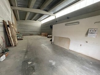 More details for Calle Guillermo Marconi, 1, Cáceres - Industrial to Rent
