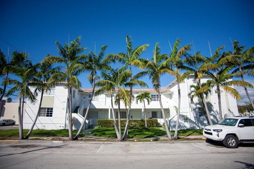 7130 Rue Versailles, Miami Beach, FL for sale - Building Photo - Image 1 of 24