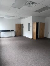 5010 Gateway Dr, Medina, OH for rent Building Photo- Image 1 of 18