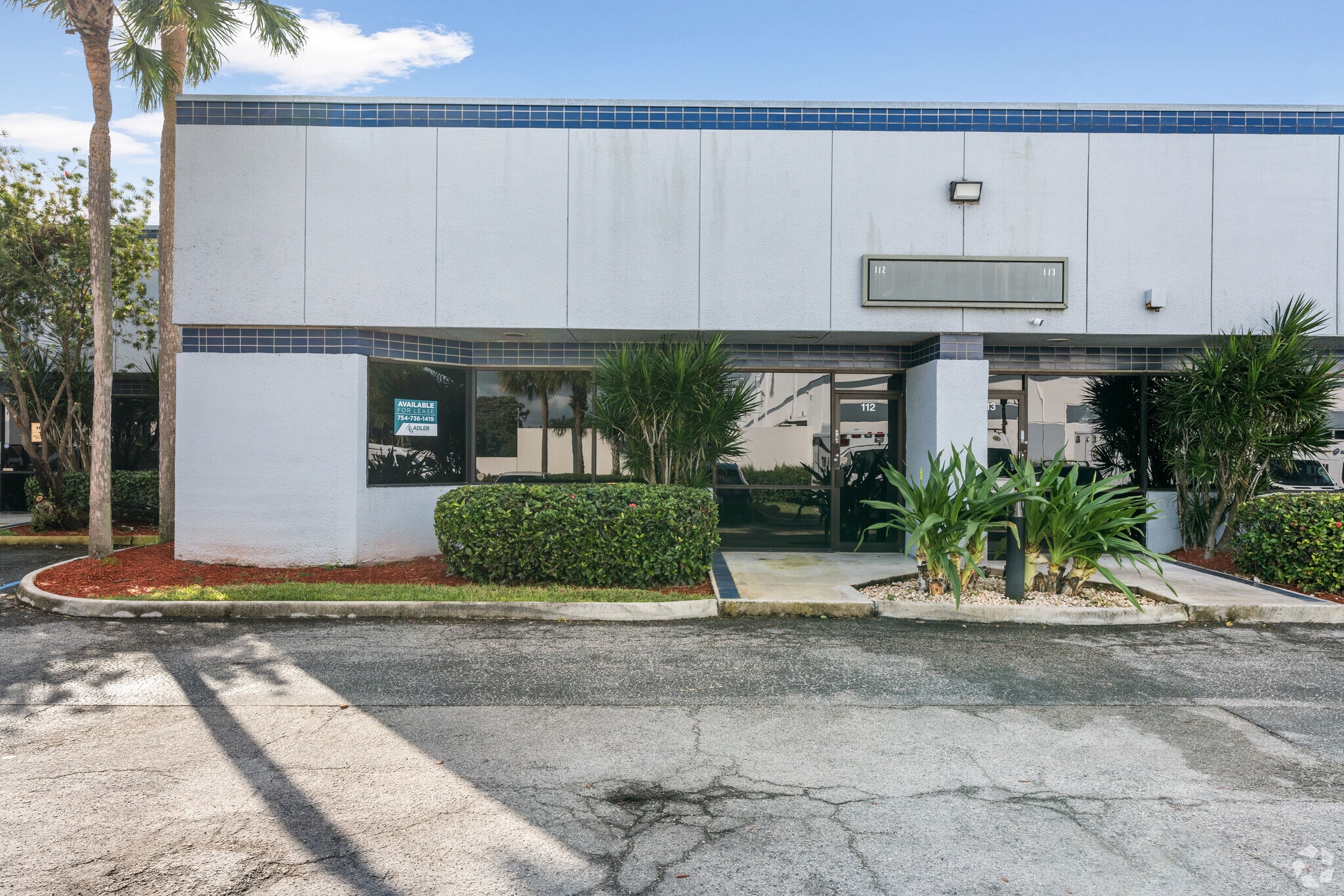 5440 NW 33rd Ave, Fort Lauderdale, FL to rent Building Photo- Image 1 of 10