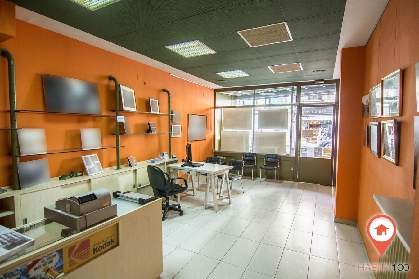 Cuenca, CUE 16001 - Unit 04 - - Interior Photo - Image 2 of 3