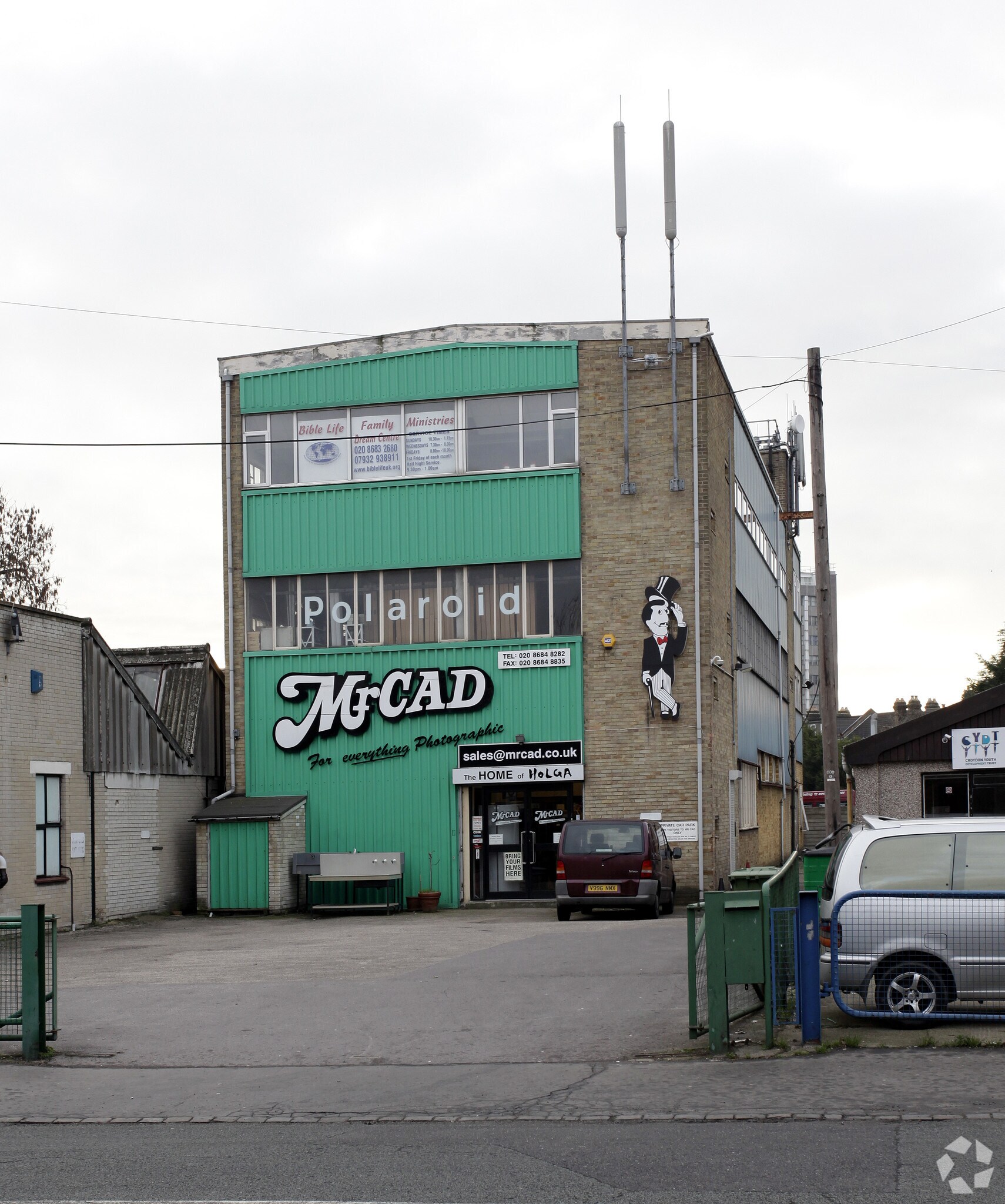 68 Windmill Rd, Croydon for sale Primary Photo- Image 1 of 2