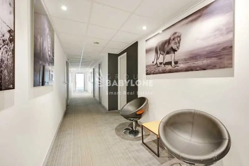 40 Boulevard Henri Sellier, Suresnes to rent - Lobby - Image 3 of 42