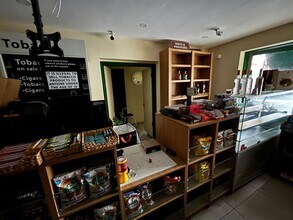 345 Scott Ellis Gdns, London to rent Interior Photo- Image 2 of 2