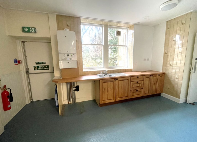 12 Institution Rd, Elgin for sale - Interior Photo - Image 2 of 5