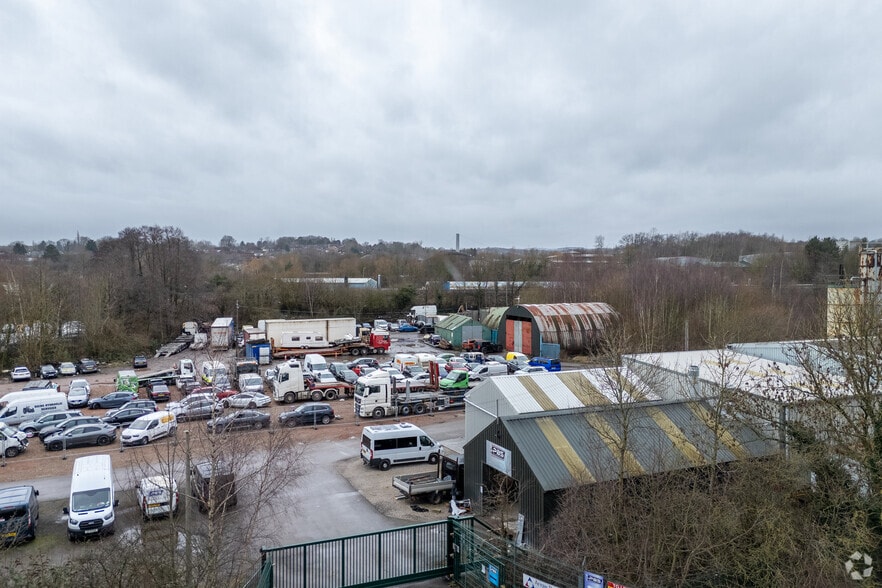 Station Rd, Chesterfield to rent - Building Photo - Image 3 of 3