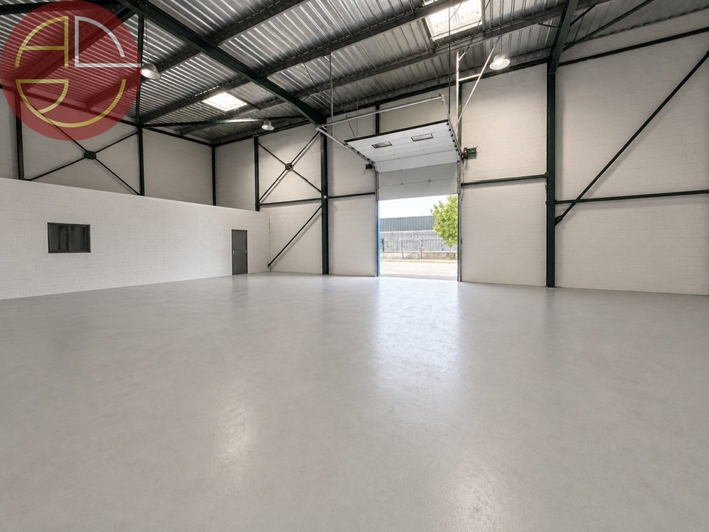Industrial in Plaisance-du-Touch to rent Interior Photo- Image 1 of 6