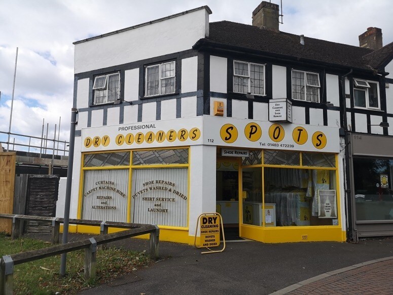 112 Hermitage Rd, Woking, GU21 8TT UK