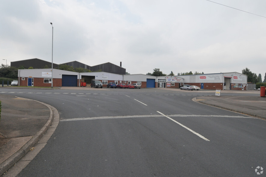 Planetary Rd, Willenhall for rent - Primary Photo - Image 1 of 3