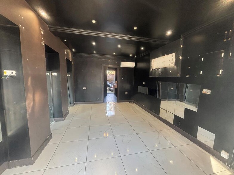 41b Camberwell New Rd, London to rent - Building Photo - Image 3 of 4
