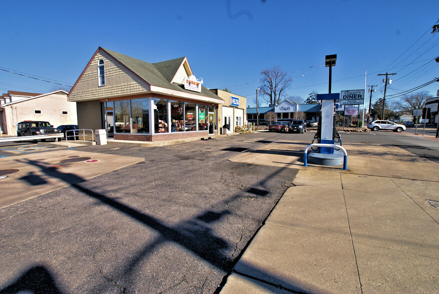 109 E Main St, Tuckerton, NJ for sale - Primary Photo - Image 1 of 1