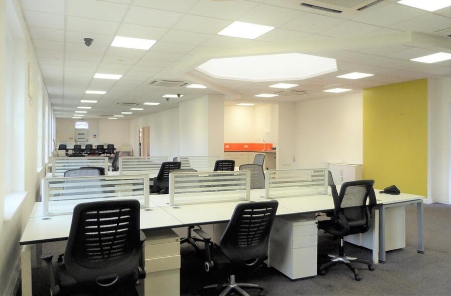 Lower Bethesda St, Stoke On Trent to rent - Building Photo - Image 3 of 9