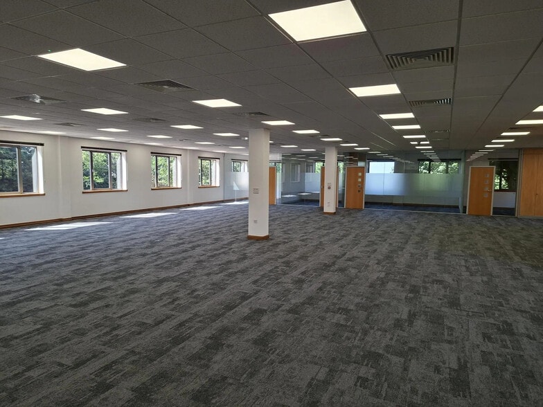 Mucklow Hl, Halesowen to rent - Building Photo - Image 3 of 6